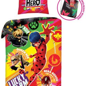 Miraculous Ladybug Hero påslakan 140x200 cm, örngott 70x90 cm