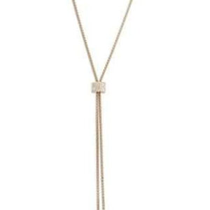 Victoria Rose halsband i roséguld med vit sten och kubform
